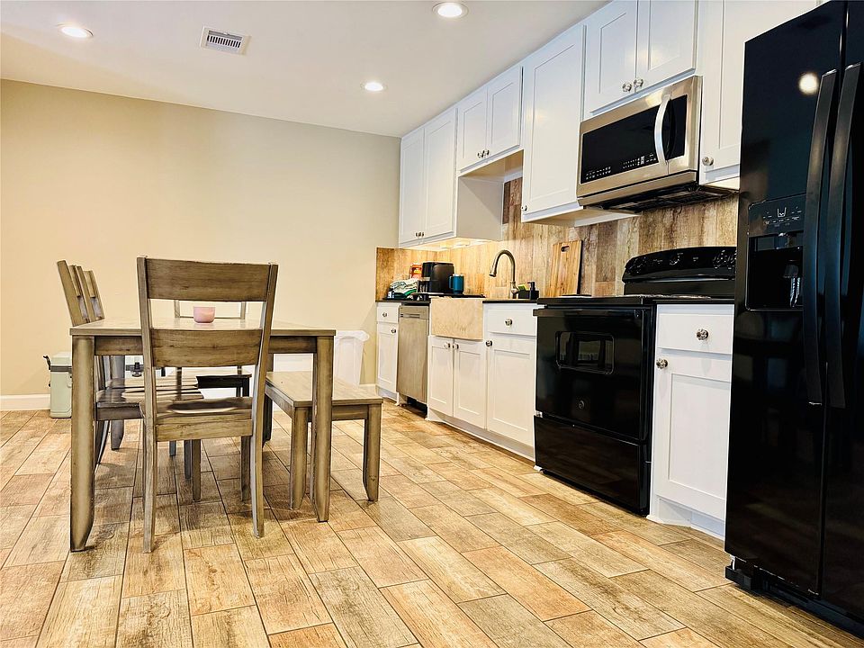 1st image of 10202 Forum Park Dr APT 242