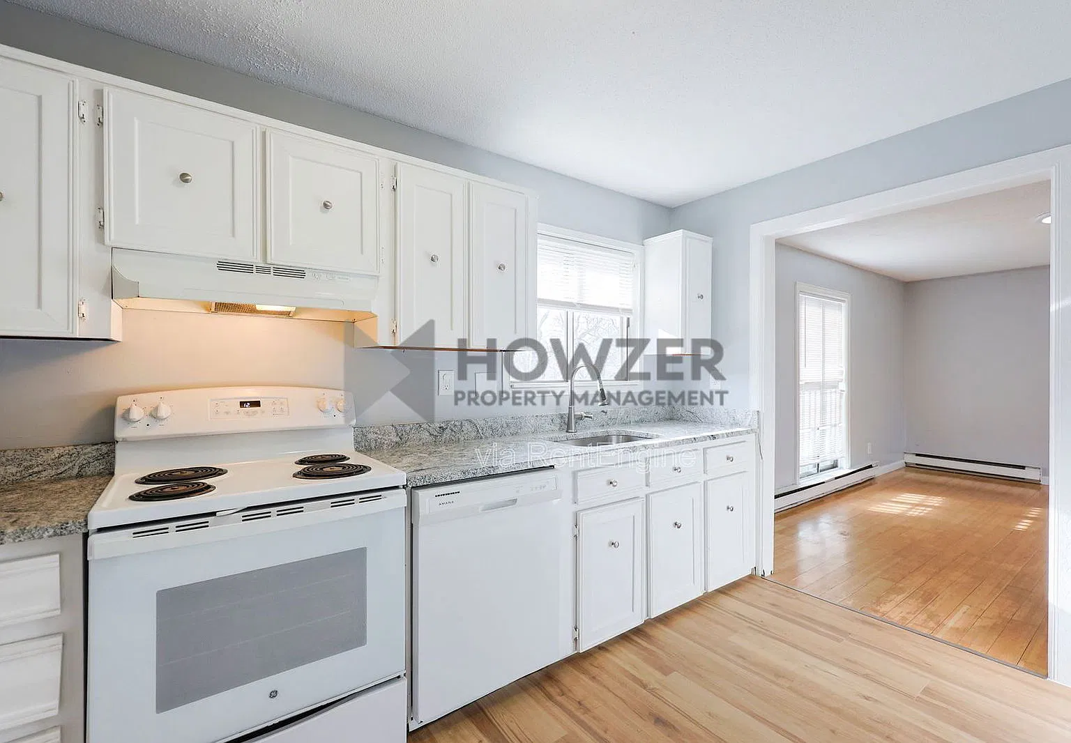 3 bed, 2.0 bath, 800 sqft, $3,000 — Photo 1
