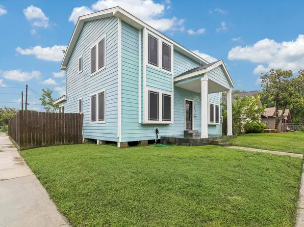 601 W Cleveland St, Baytown, TX 77520