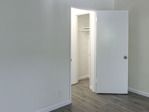 5th image of 1962 S Beverly Glen Blvd #4