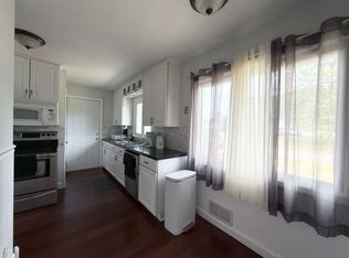 181 Fox Chapel Rd, Henrietta, NY 14467