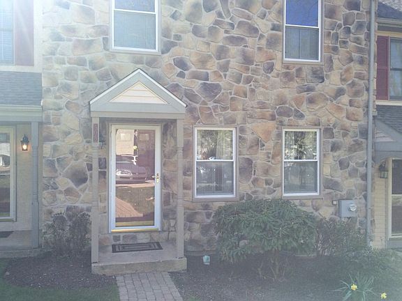 2nd image of 508 Pickering Station Dr
