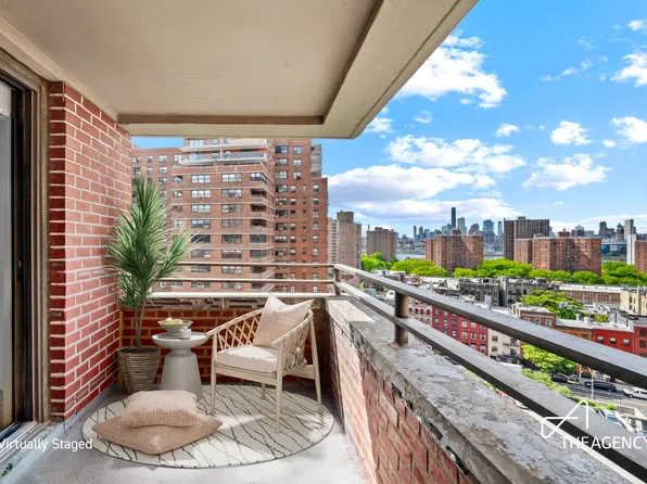 417 Grand Street D1304 image 3 of 8