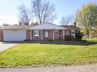 1222 Hiddenview St NW, Canton, OH 44720