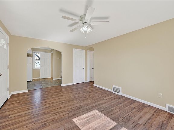 5th image of 314 Fort Couch Rd