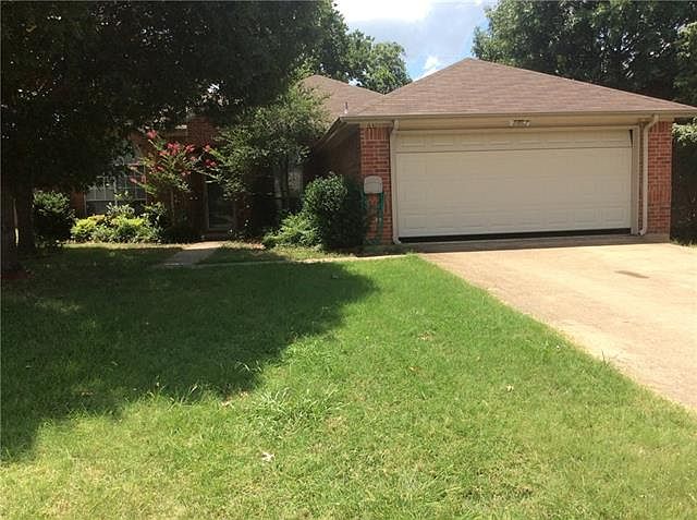 1st image of 631 N Brookside Dr