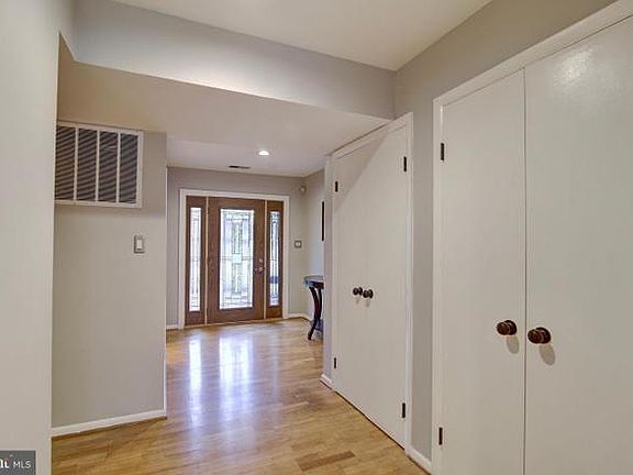 3rd image of 3500 Redwood Ct