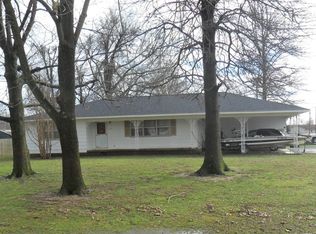 100 E Benton Ave, Lilbourn, MO 63862