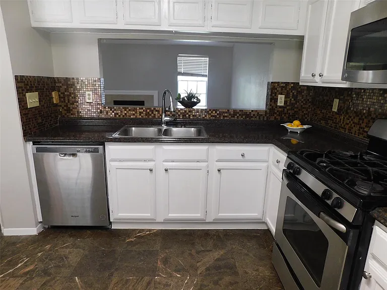 4403 Alamo Ave — Photo 29
