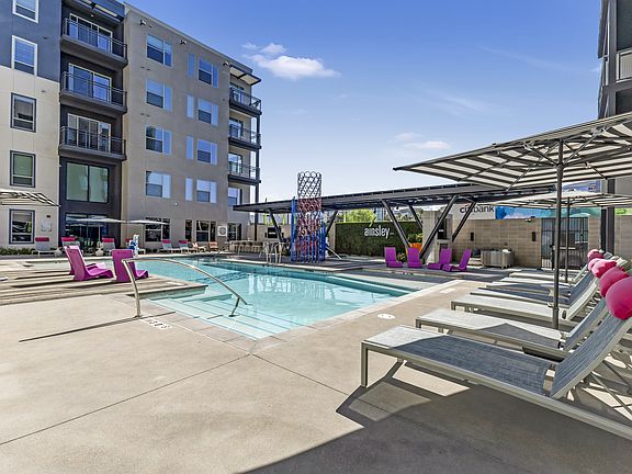 4th image of 3930 Paradise Rd #159