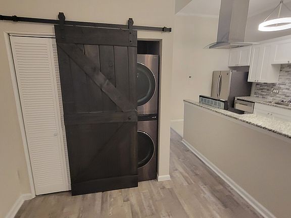 3rd image of 1025 Central Ave #1
