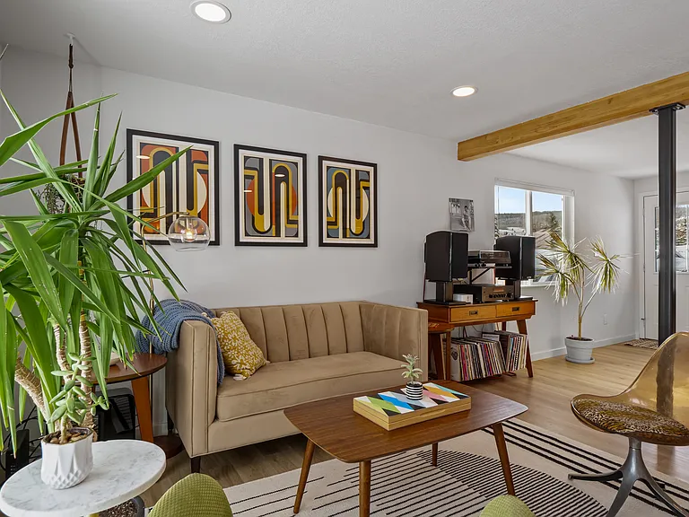 461 Cascade Cir — Photo 6