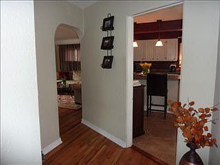 4th image of 1644 W Sussex Ave