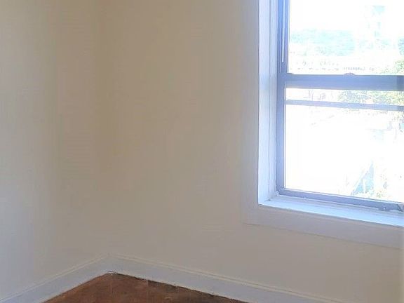 4th image of 2800 Bailey Ave APT 52A