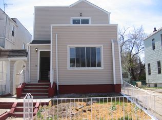 23316 139th Ave, Rosedale, NY 11422