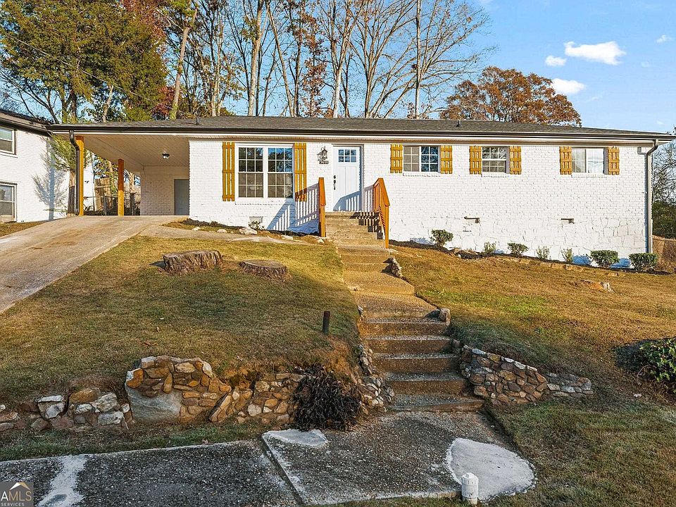 1st image of 5692 Westhill Cir