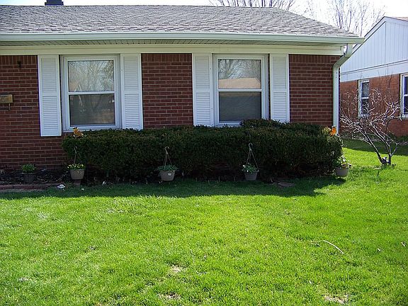 front bedroom vinyl windows