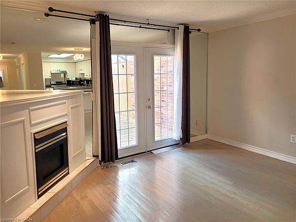 4th image of 810 Golf Links Rd #2