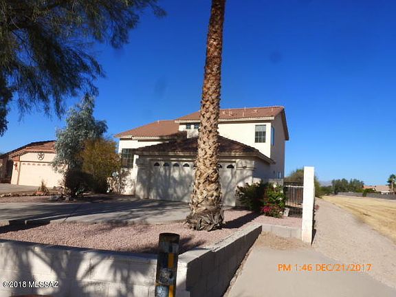 3rd image of 8034 N Siskiyou Dr