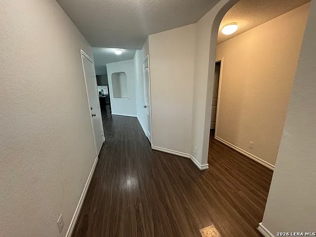 4 bed, 2.0 bath, 1902 sqft, $1,750 — Photo 2