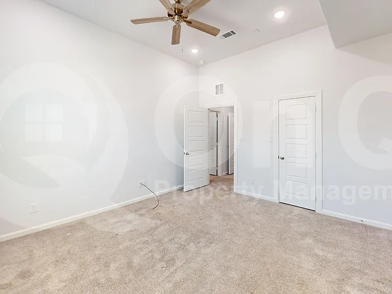 336 Buck Ridge Dr — Photo 8