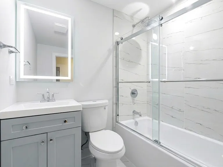 6337 N Oakley Ave #2 — Photo 7