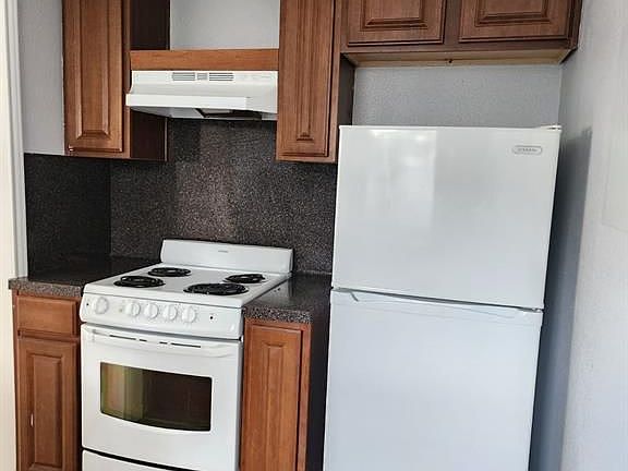 4th image of 510 E Pearce St