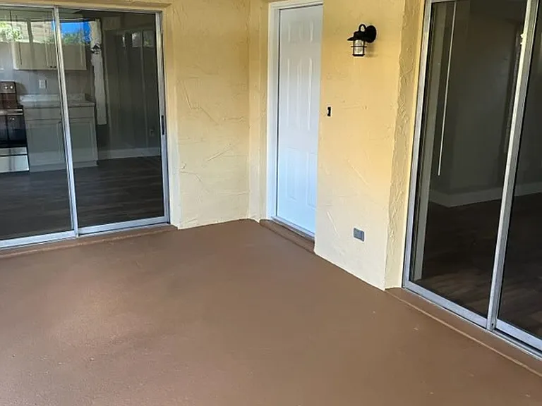 190 Moonstone Ct — Photo 2