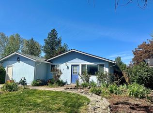25 N Buchanan Ave, Eagle Point, OR 97524