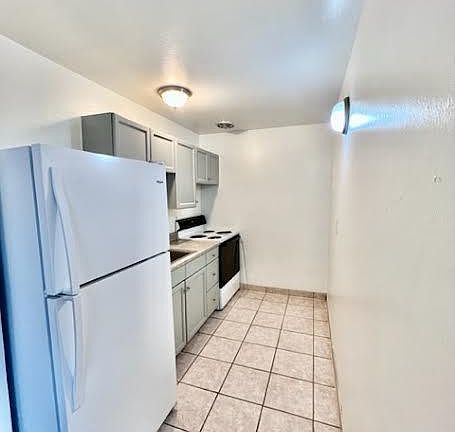 3rd image of 1393 Jamaica St #7