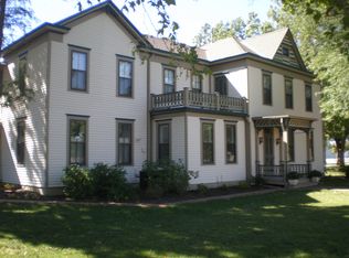 103 E 4th St, Halstead, KS 67056