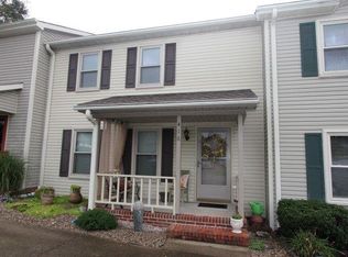 416 Ryne Ct, Versailles, KY 40383