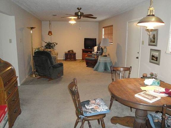 5th image of 1423 Jackson Ave