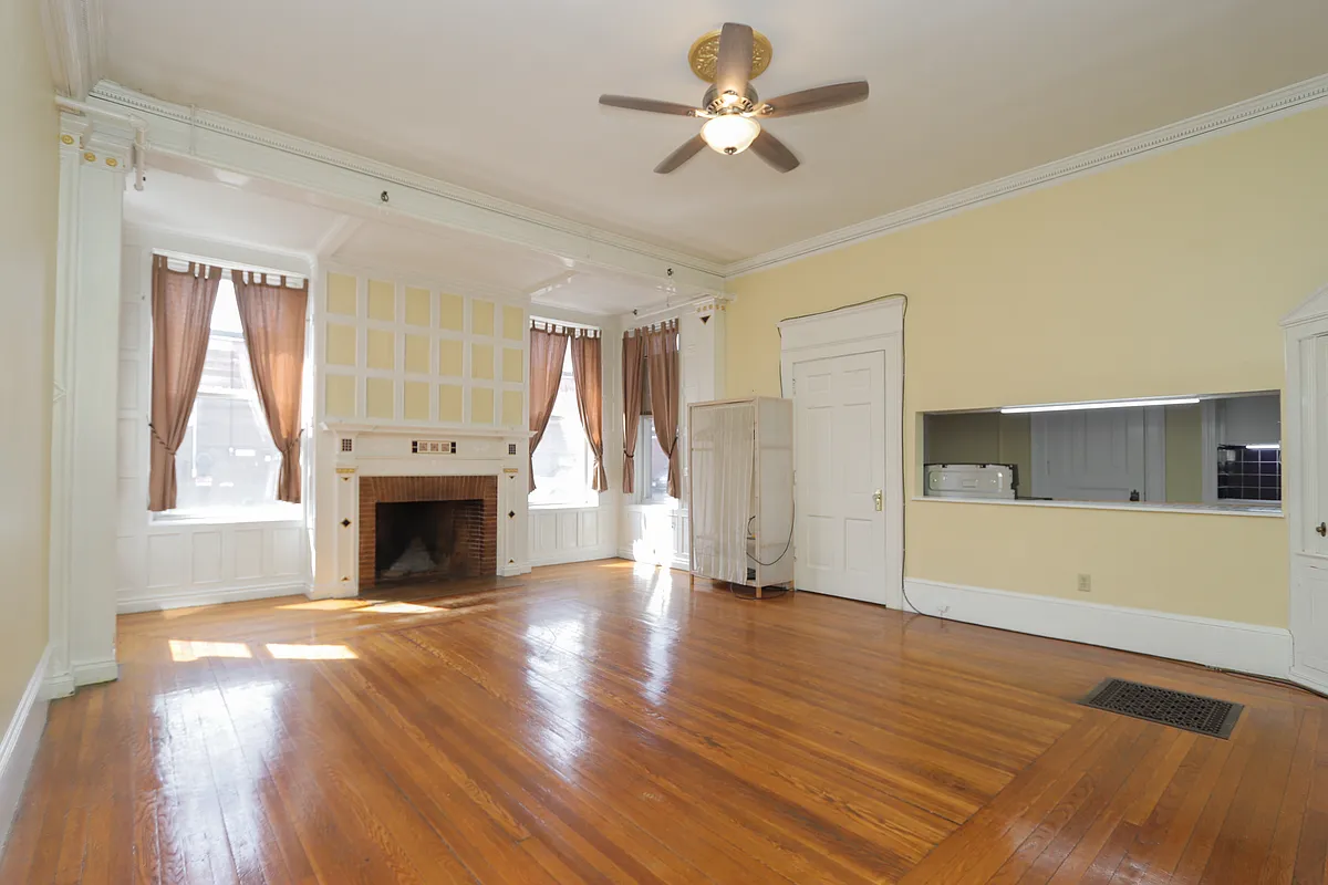 Building Photo - 197 Linden St #1C