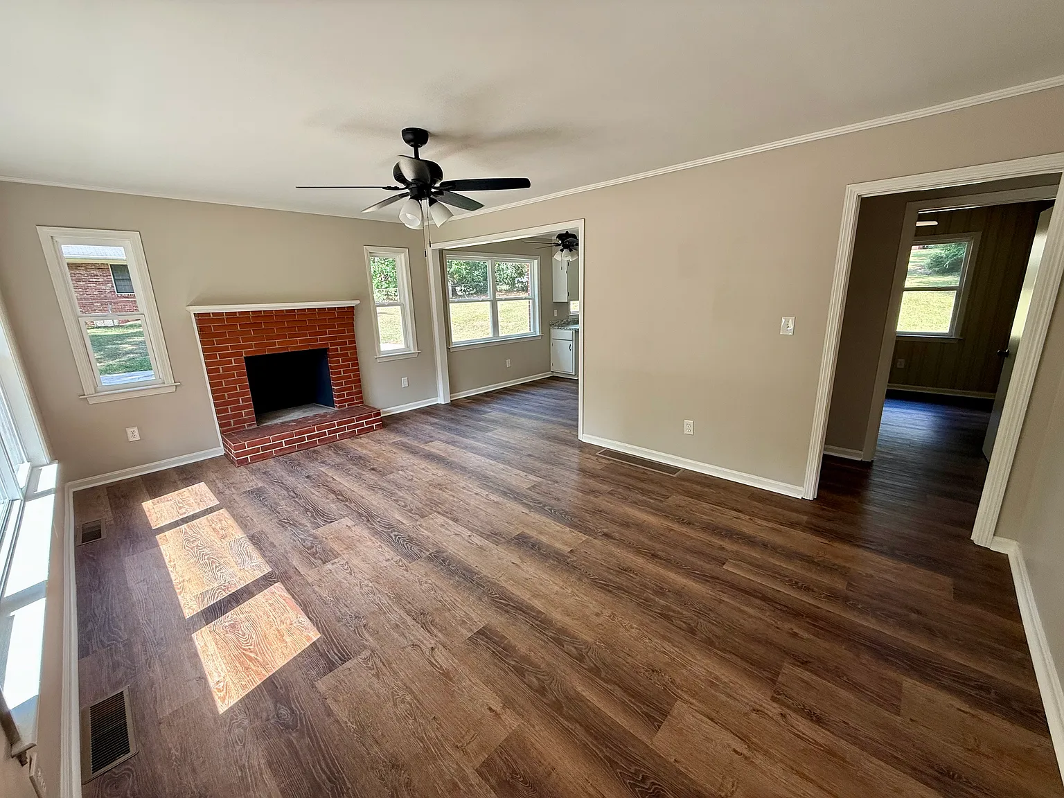 9116 Woodhaven Dr NW — Photo 3
