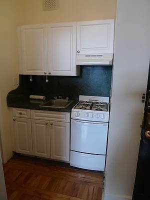 Rented by Guidance Realty Corp. | media 16