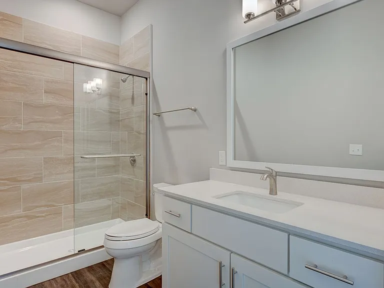 Metro 39 Apartments — Photo 60