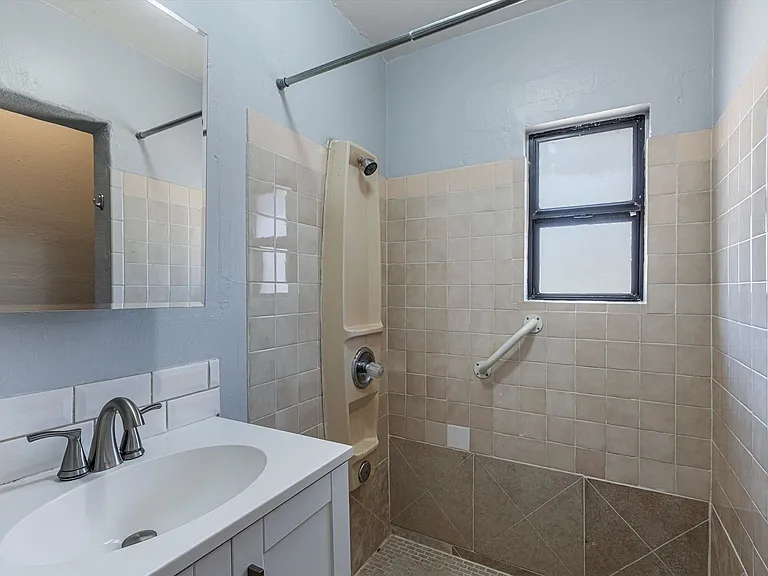 4119 E Fort Lowell Rd #8 — Photo 14
