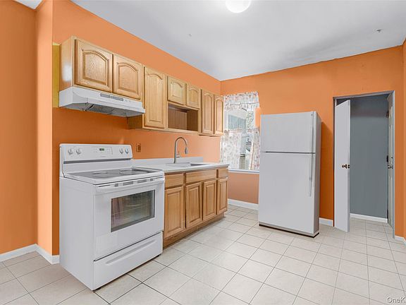3rd image of 110 Beech Street