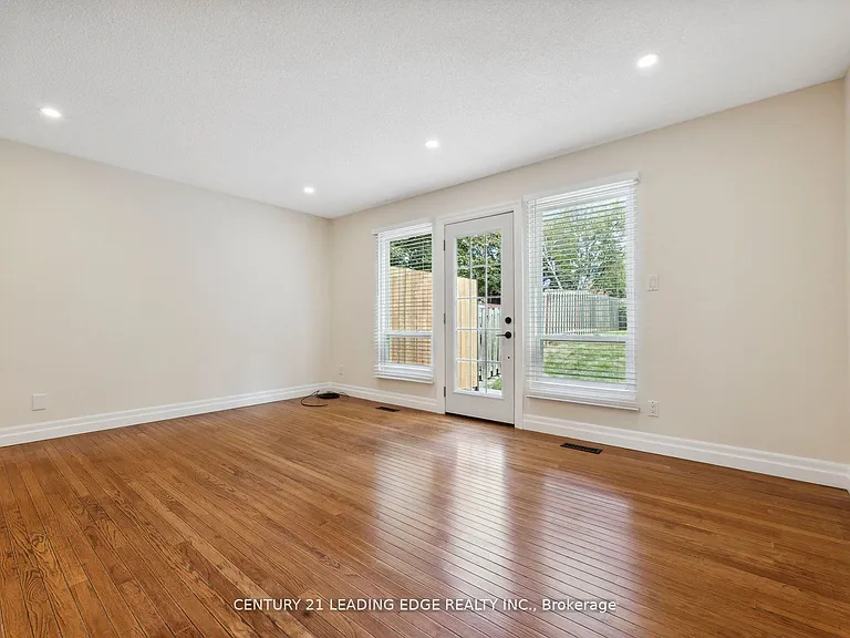 317 Homestead Dr — Photo 7