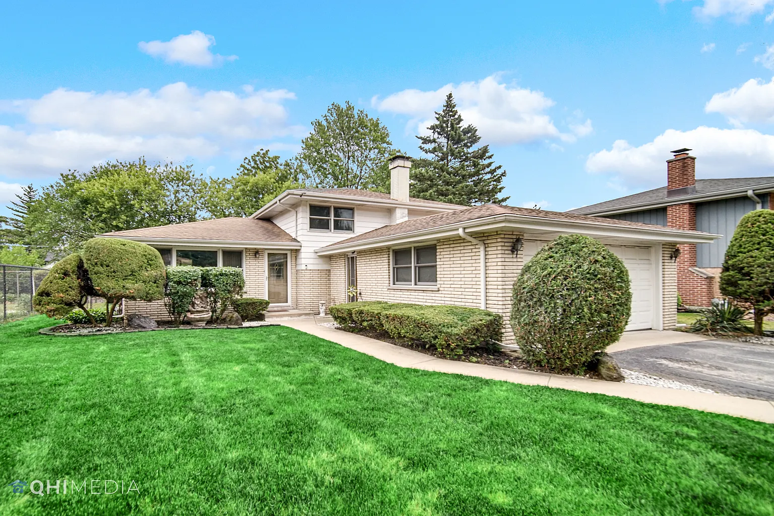 10337 S Terry Dr photo 1