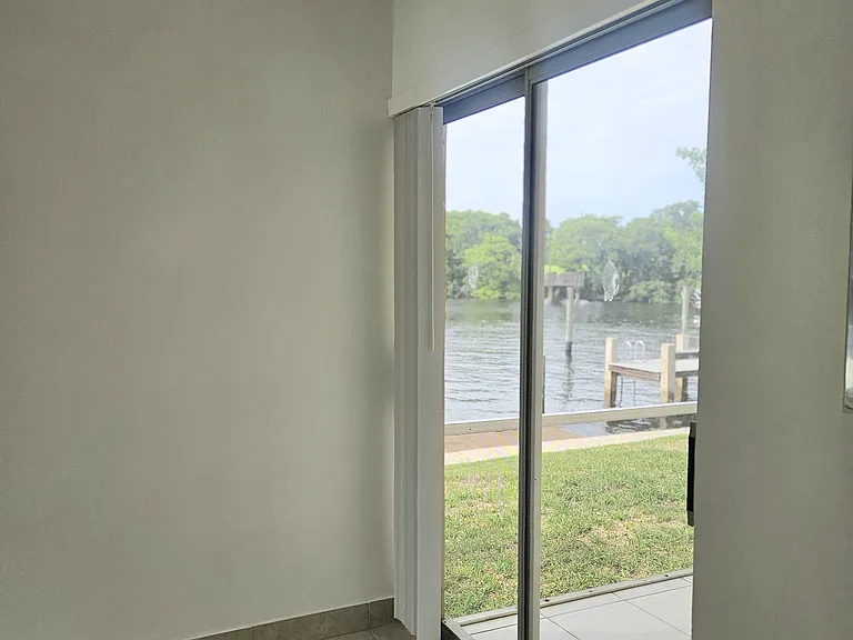 630 Southwind Cir #8 — Photo 7