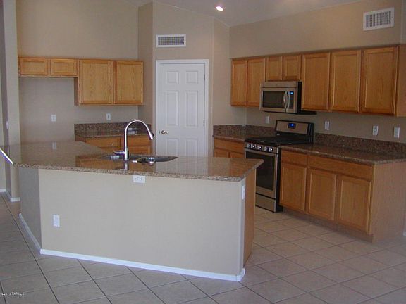 5th image of 13887 N Silvercreek Pl