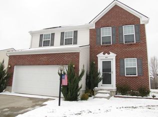 623 Chapelgate Dr, Fairborn, OH 45324