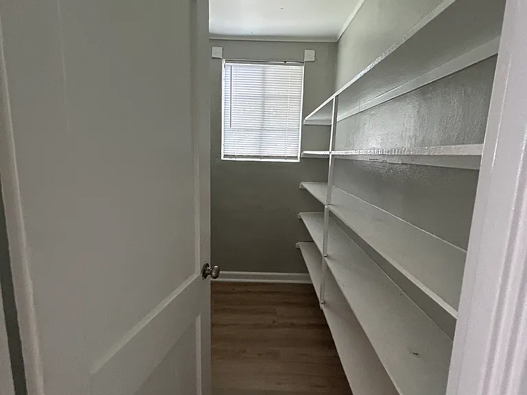 1604 Malone Dr — Photo 6