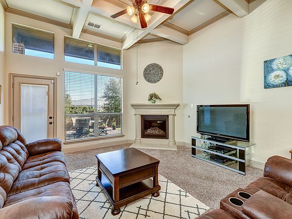3rd image of 291 Aaron Dr