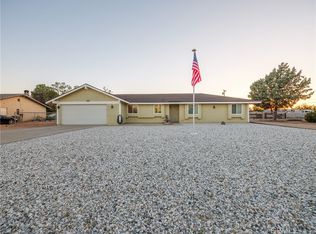 14794 Tonikan Rd, Apple Valley, CA 92307