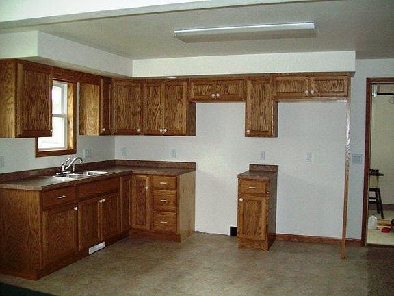 5th image of 311 S Crocker Ave