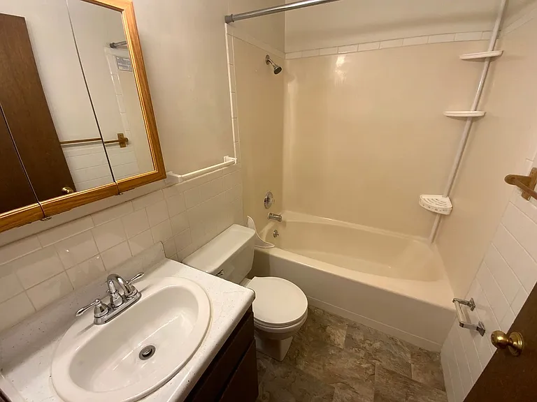 560 N East Park Ln — Photo 75