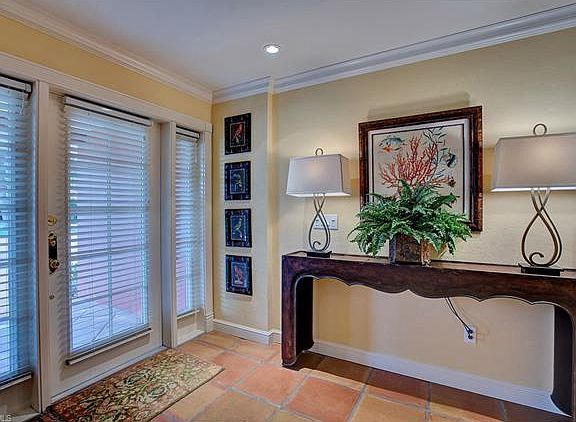 4th image of 633 Sunnyside Ct